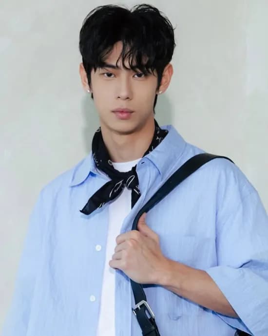 Aaron 瞿家新