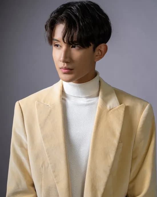 Francis 駱廷飛