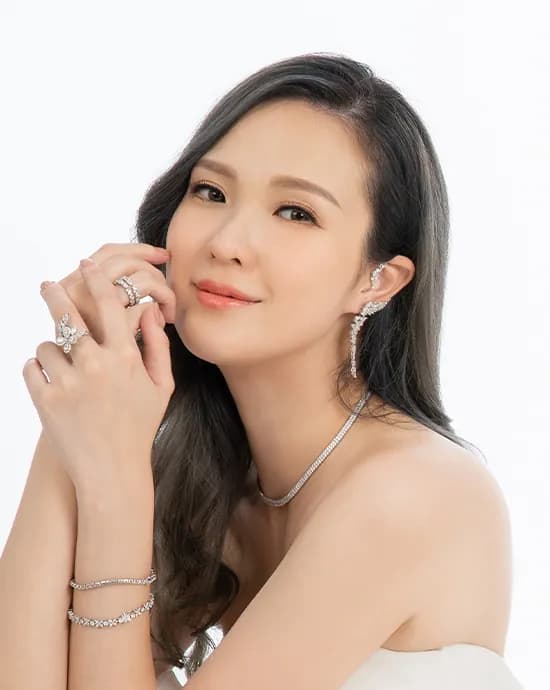 Shirley 吳品萱