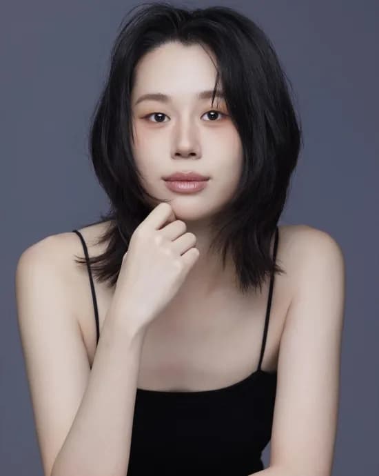Laura 李郁晴