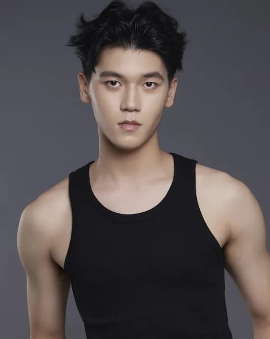 Henry 廖浤霖