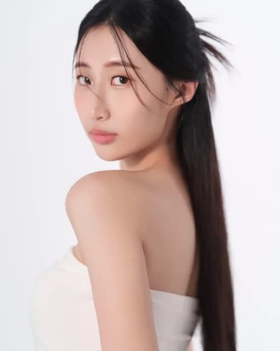 Bella 許喬媗