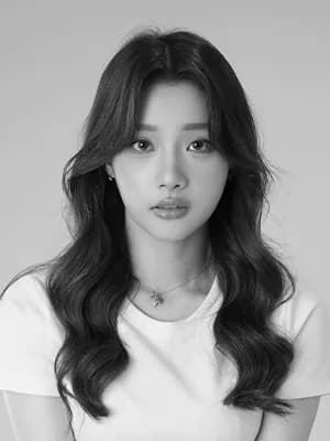 Elaine 玥晨
