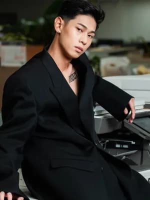 Aaron 瞿家新