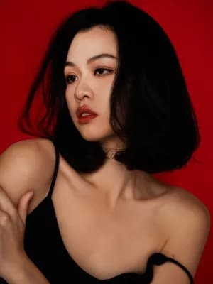 Phoebe 練以婷