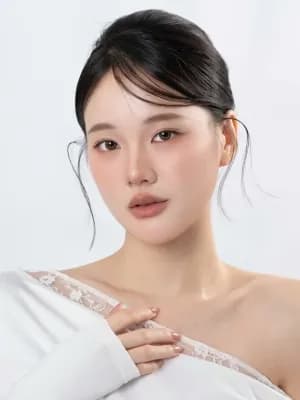 Queenie 林玟萱